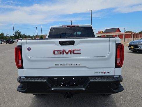 New 2026 GMC Sierra 1500 AT4X AWD/4WD image 4