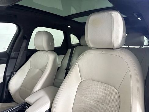 Used 2019 Jaguar F-PACE Prestige AWD/4WD image 6