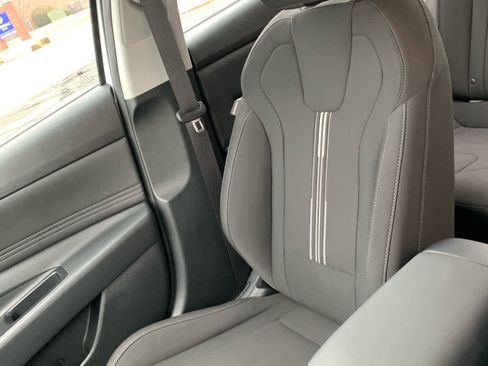 Used 2023 Hyundai Elantra SEL w/ Convenience Package image 21