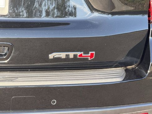 Used 2023 GMC Yukon AT4 image 37