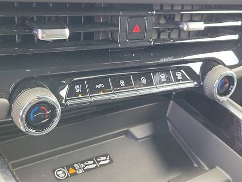 Certified 2025 Chevrolet Tahoe Premier AWD/4WD image 37