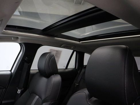 Used 2025 MAZDA CX-50 AWD 2.5 S w/ Premium Package image 35