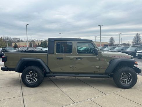New 2026 Jeep Gladiator Mojave w/ Safety Group image 8
