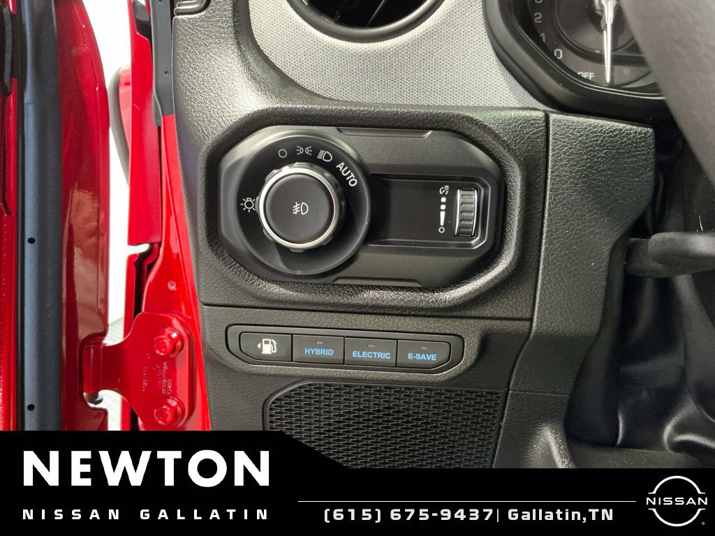 Used 2024 Jeep Wrangler Unlimited AWD/4WD image 40