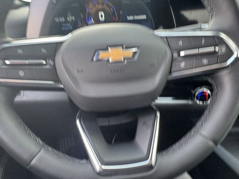 New 2026 Chevrolet Equinox LT w/ Convenience Package II image 32