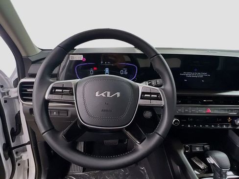 New 2025 Kia Telluride LX image 11