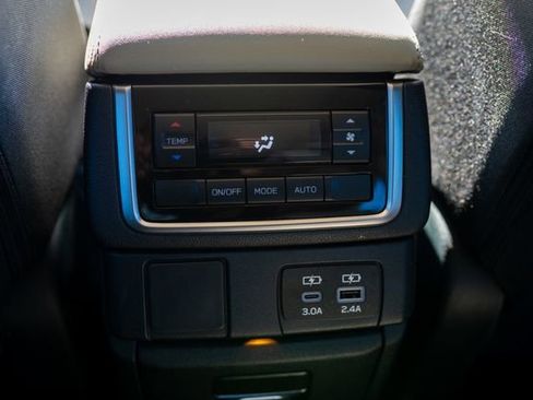 Certified 2025 Subaru Ascent Premium image 27