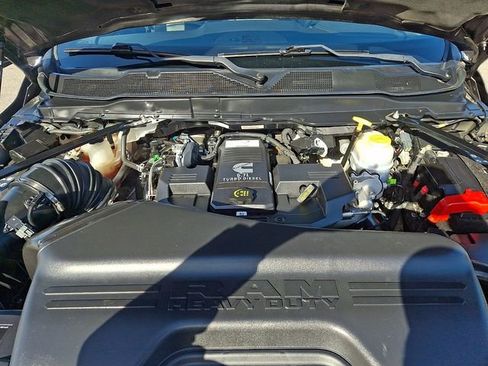 Used 2023 RAM 3500 Laramie AWD/4WD image 32
