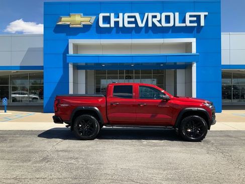 Used 2025 Chevrolet Colorado Trail Boss AWD/4WD image 6