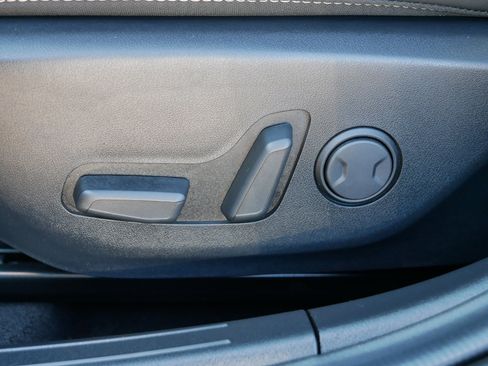 Certified 2025 Kia K4 GT-Line image 19