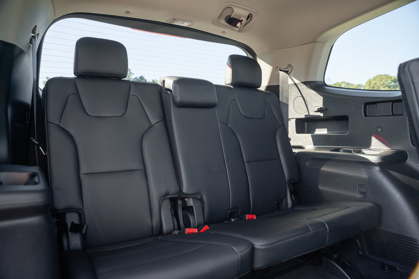 Used 2025 Kia Telluride S FWD image 15