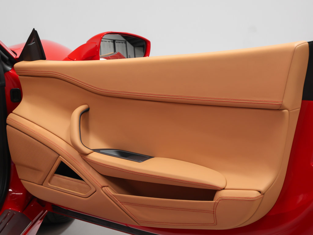 Certified 2013 Ferrari 458 Italia Coupe RWD image 28