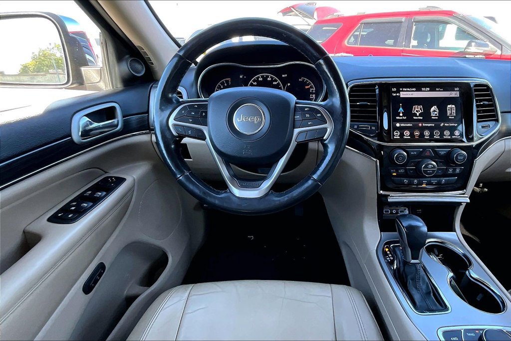 Used 2021 Jeep Grand Cherokee Limited AWD/4WD image 14