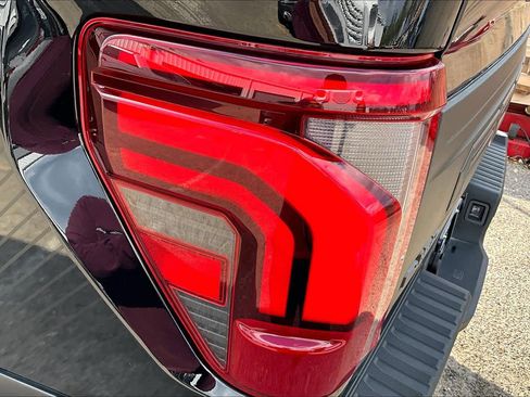 Used 2025 Ford F150 Raptor image 28