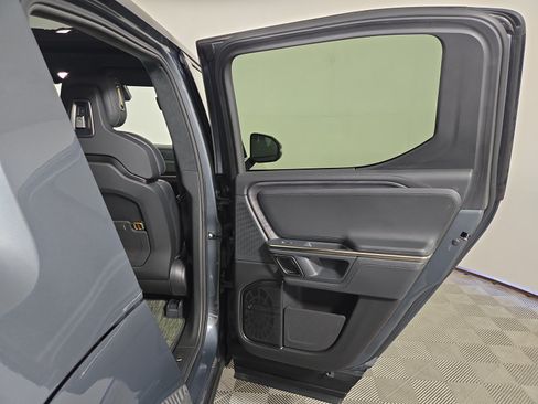 Used 2024 Rivian R1T Adventure AWD/4WD image 19