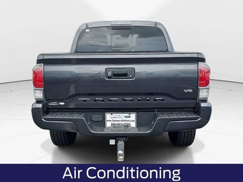 Used 2022 Toyota Tacoma TRD Sport w/ Technology Package RWD image 5
