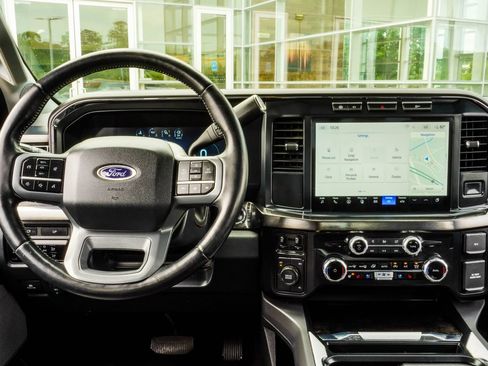 Used 2024 Ford F250 Lariat AWD/4WD image 17