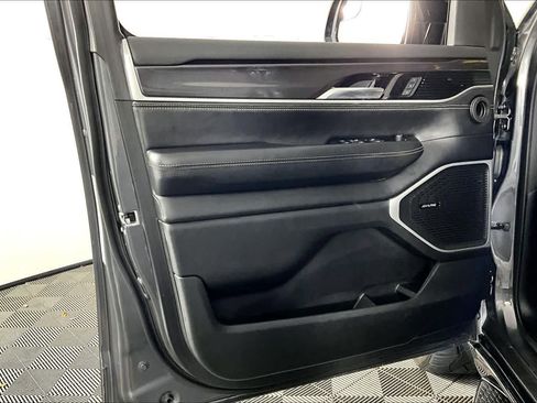 Used 2023 Jeep Wagoneer 2WD image 18