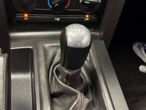 Used 2008 Ford Mustang Shelby GT500 RWD image 13