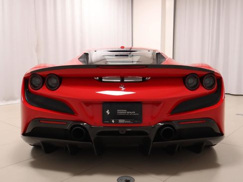 Used 2022 Ferrari F8 Tributo image 12