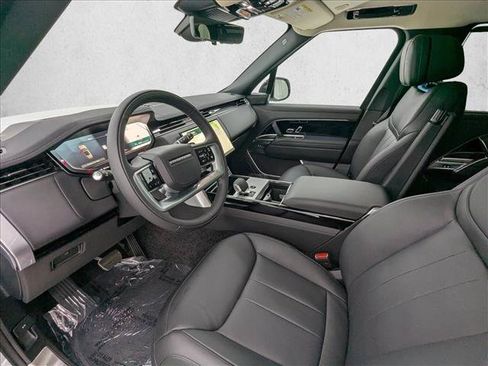 New 2026 Land Rover Range Rover Long Wheelbase SE AWD/4WD image 12