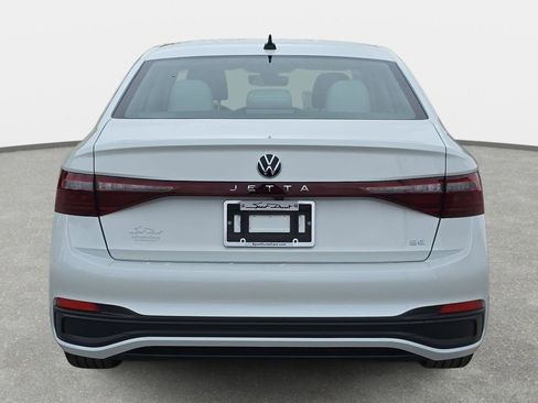 New 2026 Volkswagen Jetta SE FWD image 6