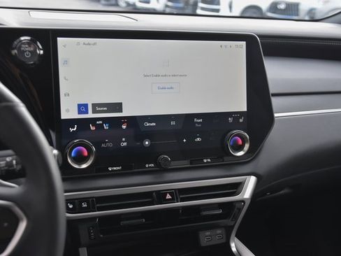 Used 2024 Lexus RX 350 image 23