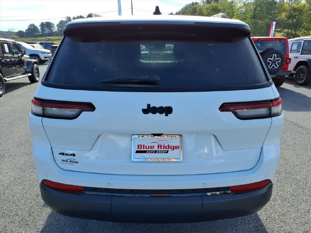 Used 2024 Jeep Grand Cherokee L Laredo AWD/4WD image 7