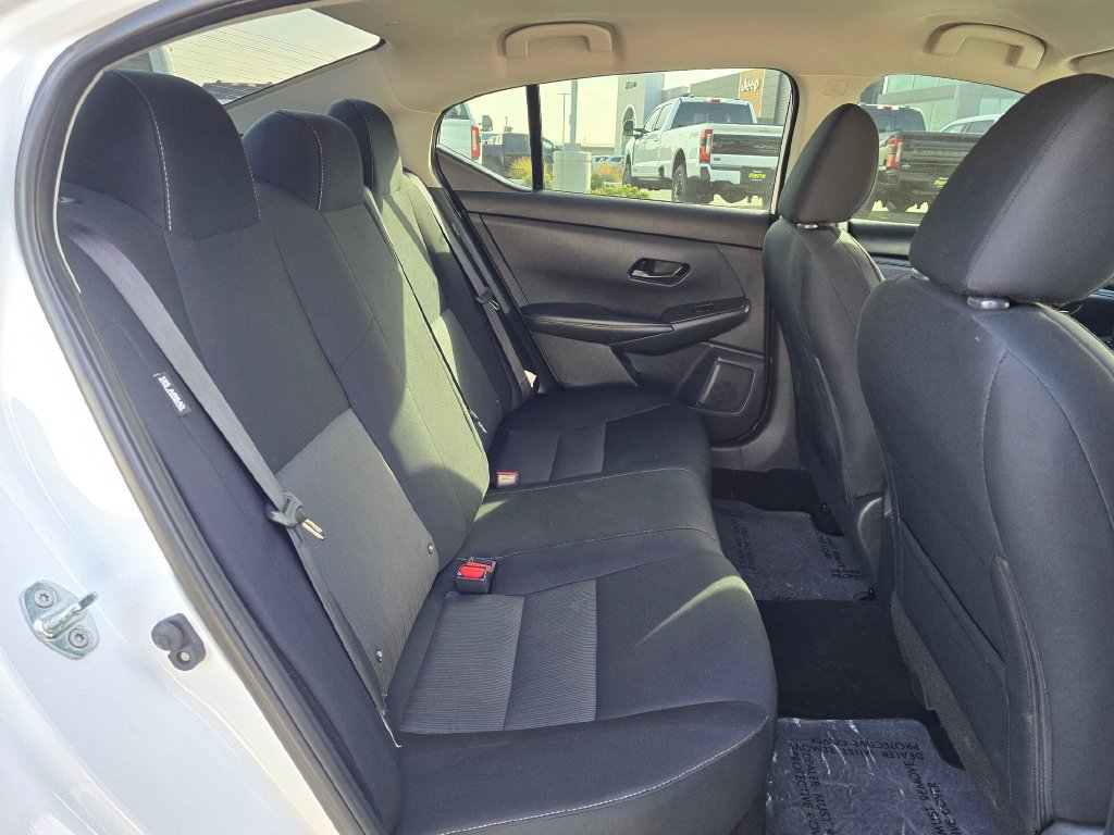 Used 2024 Nissan Sentra SV FWD image 14