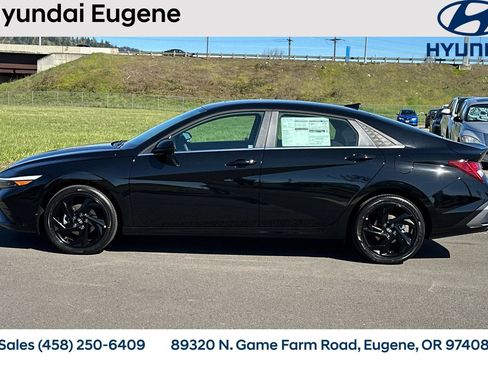 New 2026 Hyundai Elantra SEL Sport Premium FWD image 8