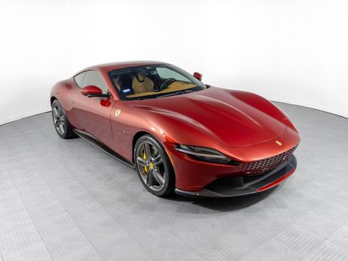 Certified 2022 Ferrari Roma image 18