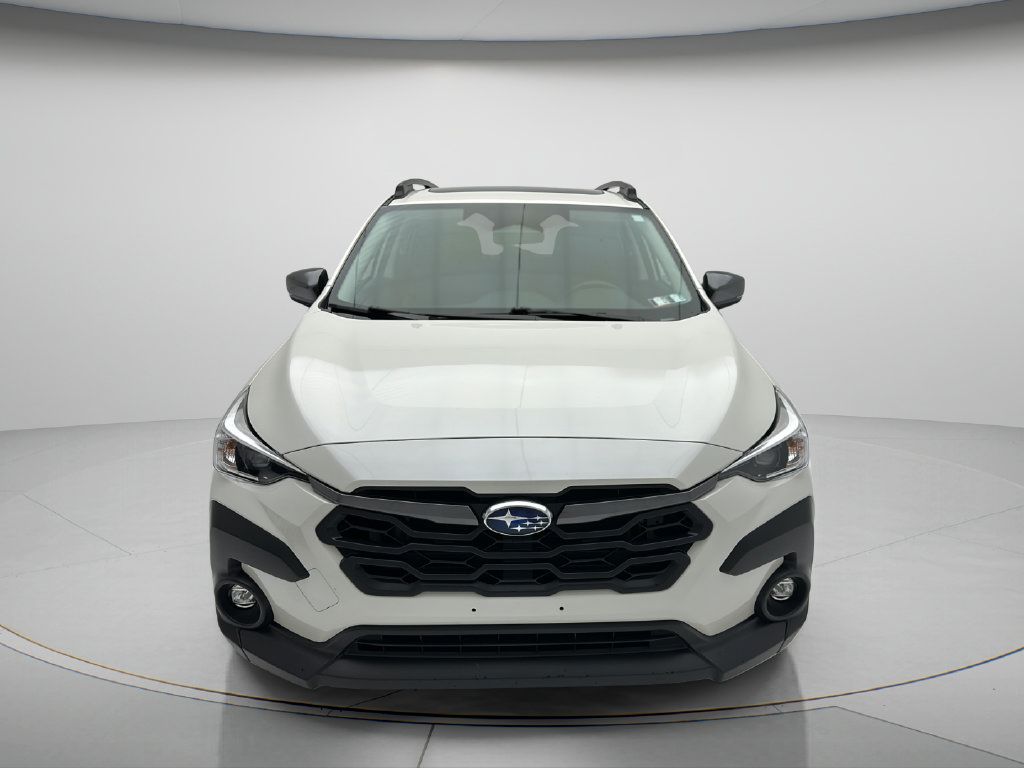 Used 2025 Subaru Crosstrek 2.5i Premium AWD/4WD image 2