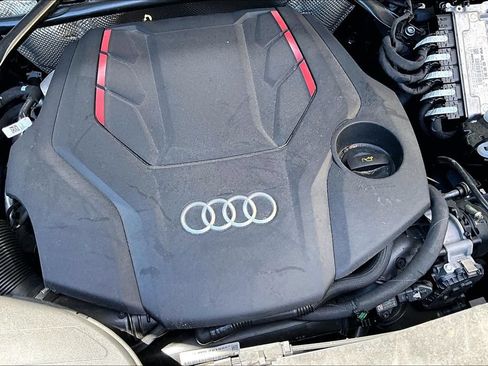 Used 2025 Audi SQ5 Premium Plus w/ Premium Plus Package AWD/4WD image 31