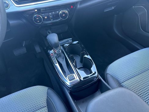 Used 2025 Chevrolet Trax LT image 39