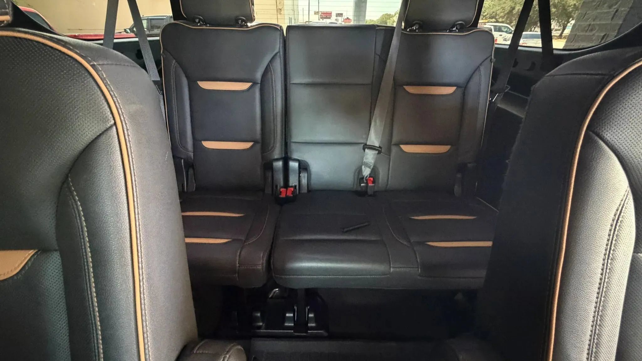 Used 2022 GMC Yukon XL AT4 w/ Max Trailering Package AWD/4WD image 27