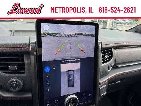 Used 2024 Ford Expedition Limited AWD/4WD image 36