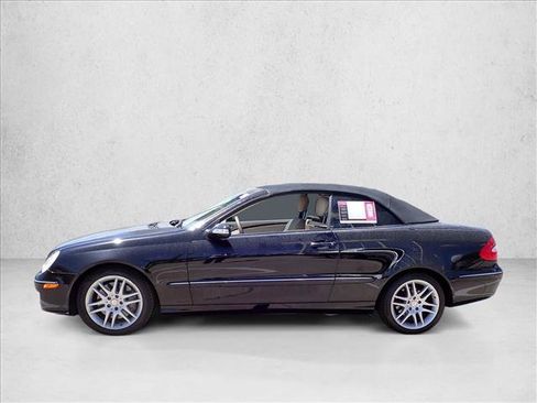 Used 2009 Mercedes-Benz CLK 350 Cabriolet image 2