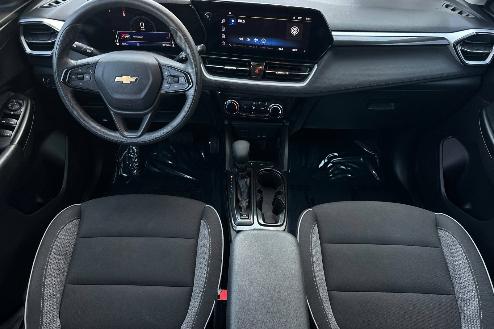 Used 2024 Chevrolet TrailBlazer LT FWD image 15
