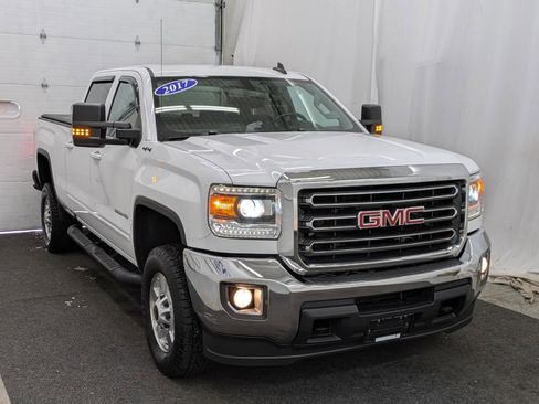 Used 2017 GMC Sierra 2500 SLE w/ HD SLE Preferred Plus Package image 15