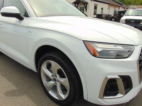 Used 2022 Audi Q5 2.0T Premium Plus w/ Premium Plus Package AWD/4WD image 37