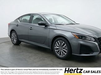 Used 2025 Nissan Altima 2.5 SV video 1