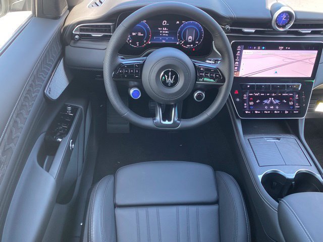 Used 2025 Maserati Grecale GT AWD/4WD image 44