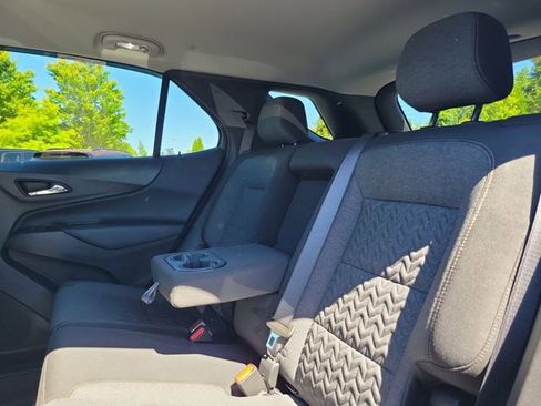 Used 2022 Chevrolet Equinox LT FWD image 9