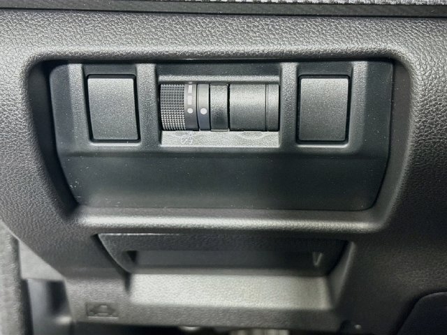New 2026 Subaru Crosstrek 2.5i Limited AWD/4WD image 10