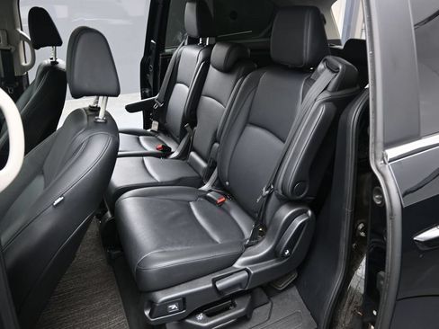 Used 2025 Honda Odyssey EX-L image 12
