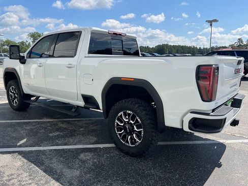 Used 2024 GMC Sierra 2500 AT4 w/ AT4 Preferred Package AWD/4WD image 25