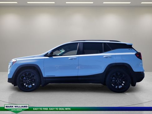Used 2022 GMC Terrain SLE w/ Driver Convenience Package AWD/4WD image 7