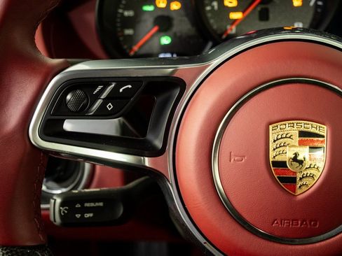 Certified 2024 Porsche 718 Cayman image 10