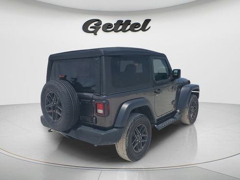 Used 2025 Jeep Wrangler Sport AWD/4WD image 5