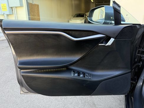 Used 2020 Tesla Model S Long Range Plus AWD/4WD image 19